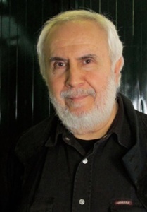 Lo scrittore Gerardo Di Cola